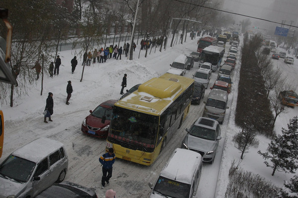 2018金球奖30人终极候选名单:C罗、梅西、莫德里奇、本泽马在列‘足球赌注软件’(图2) 十大足球赌注软件