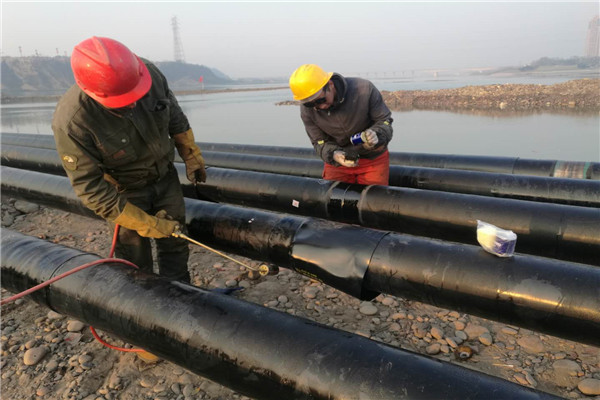 “足球赌注软件APP”如何促进工业经济平衡健康发展(图2) 十大足球赌注软件排行榜